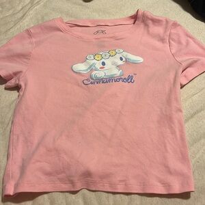 Girls xl cinnamon roll shirt
